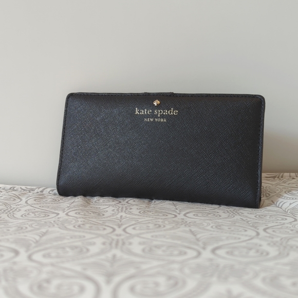 kate spade Handbags - Kate Spade Black Leather Snap Wallet